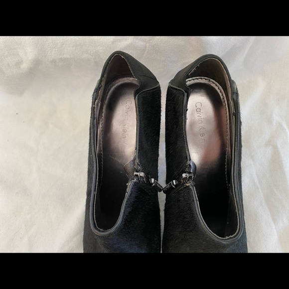 Calvin Klein fur hide ankle  boots  size 9 - Picture 7 of 8